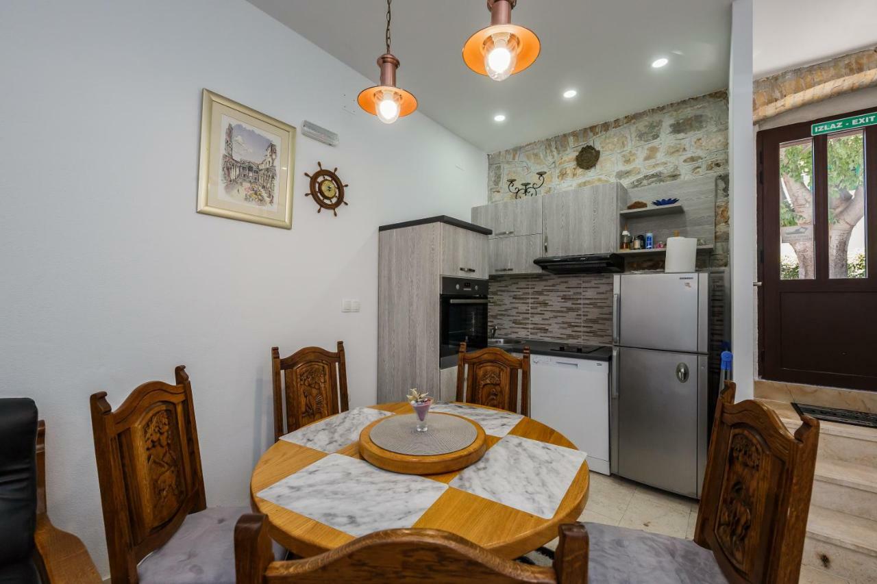 Apartman Lavanda Kastela Exterior photo