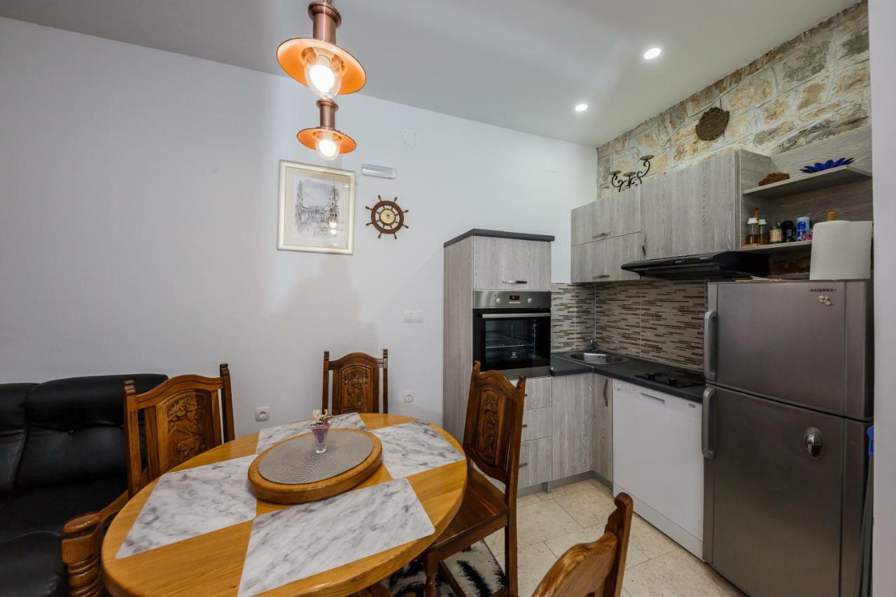 Apartman Lavanda Kastela Exterior photo