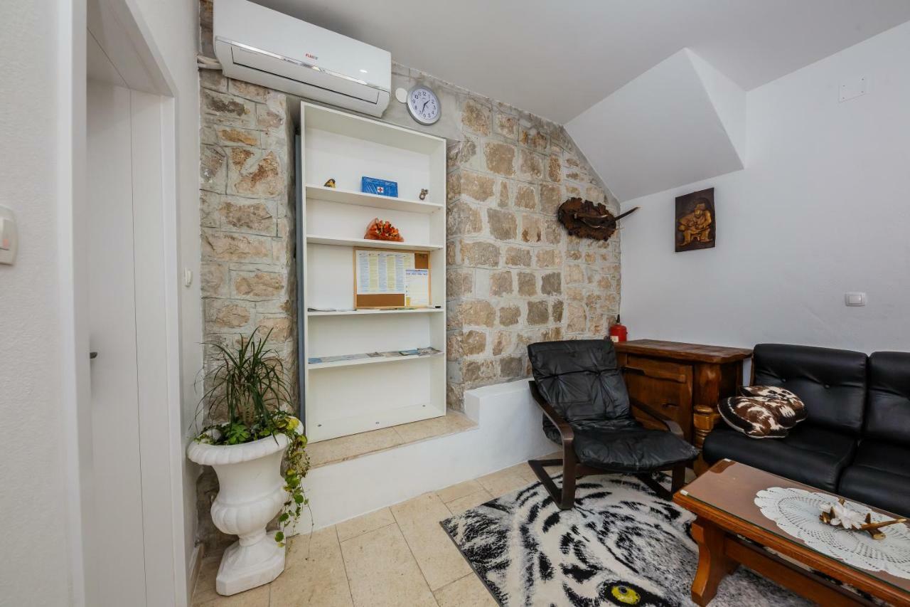 Apartman Lavanda Kastela Exterior photo