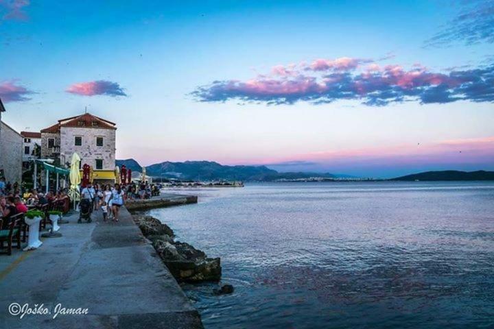 Apartman Lavanda Kastela Exterior photo